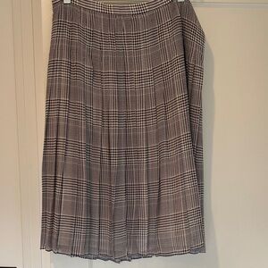 Ann Taylor Black and White Checkered A-Line Skirt